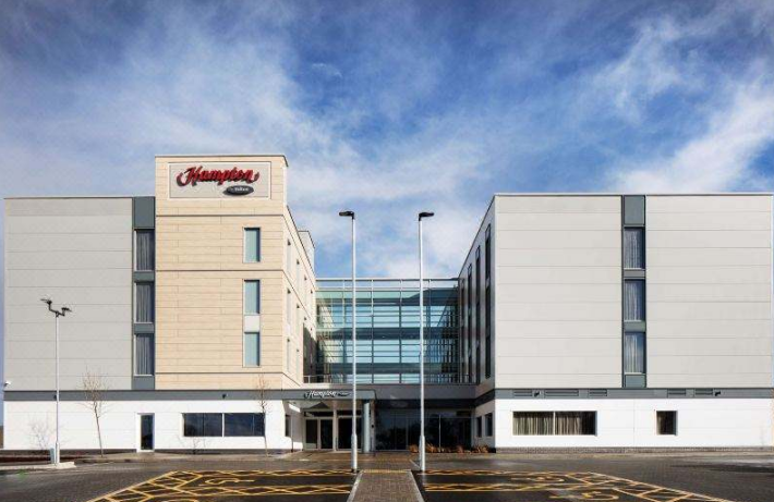 《豪门国际在全球》系列报道之一——英国布里斯托机场希尔顿欢朋酒店